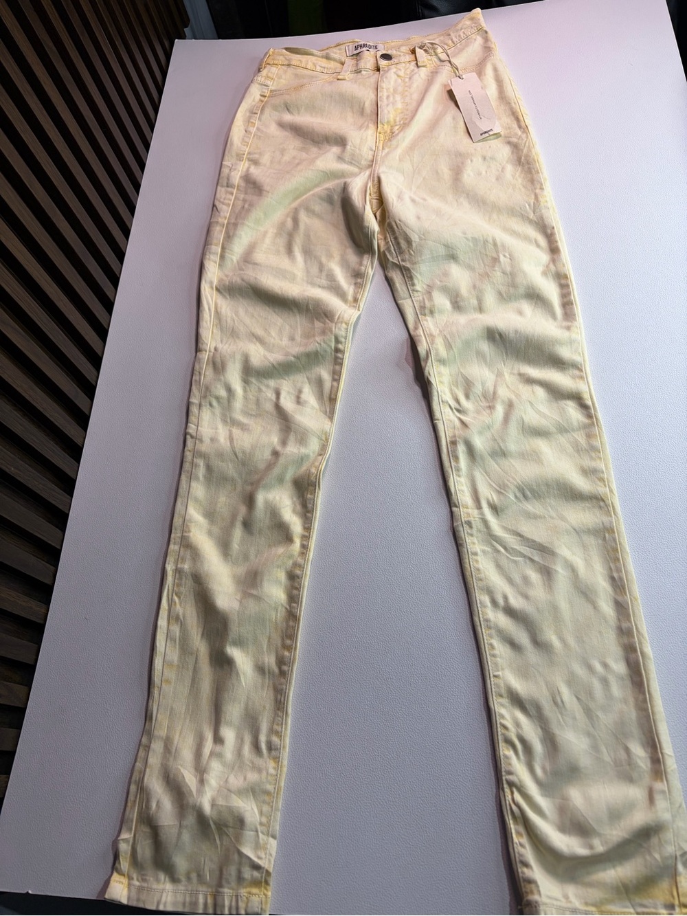 NWT Aphrodite Yellow Acid Wash Tie Dye Jeans Size 7 Slim Straight